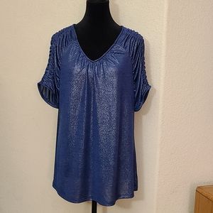 "Jennifer Lopez" Top with shimmer, size XL.